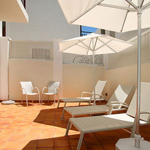 Sejur Aeolis Boutique Hotel & Suites vacanta Naxos