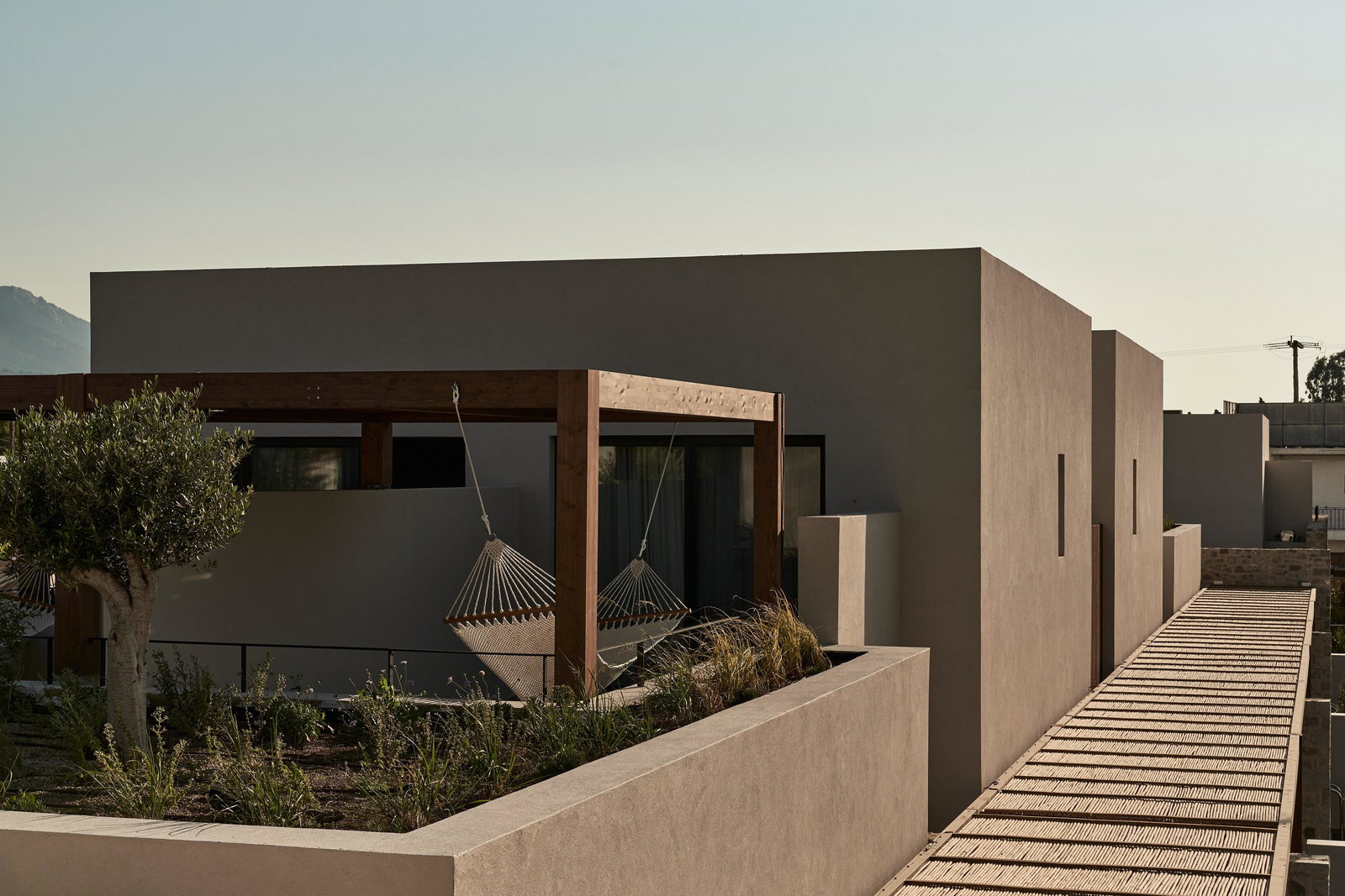 Theros All Suite Hotel