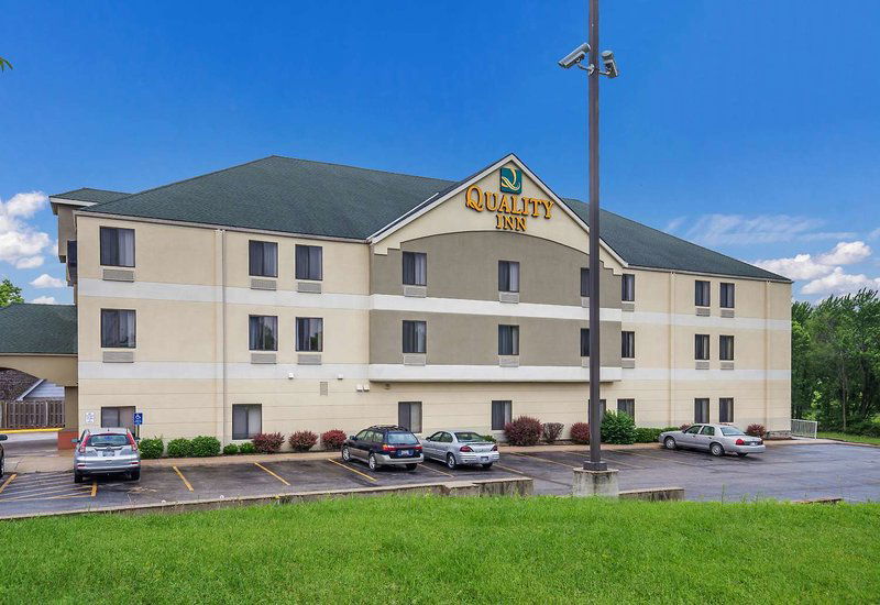 Hotel Quality Inn I-70 Near Kansas Speedway
