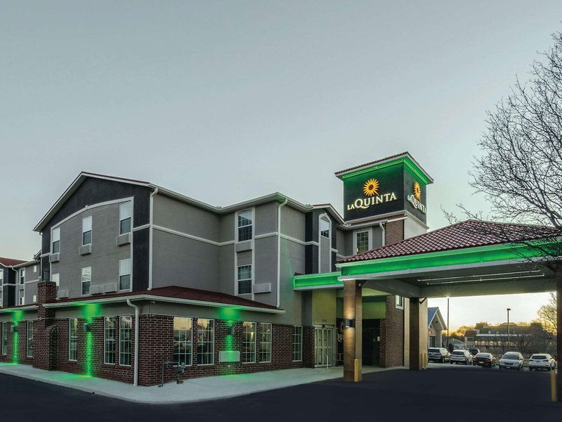 Hotel La Quinta Inn & Suites By Wyndham Kansas City Airport