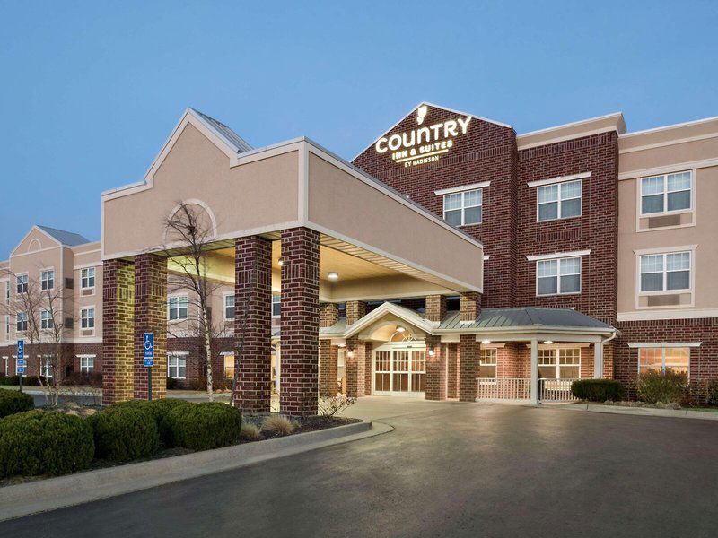 Hotel Country Inn & Suites By Radisson, Kansas City At Village West, Ks