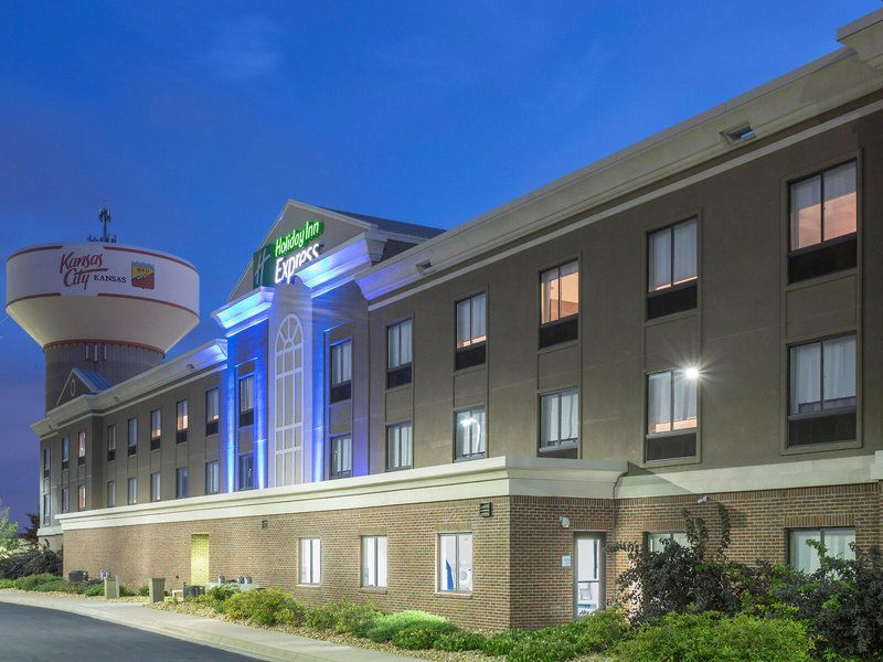 Hotel Holiday Inn Express Kansas City - At The Legends