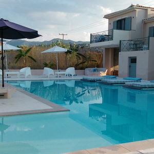 Hotel Villa Olga Lux Apartments & Studios cazare Ligia