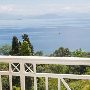 Hotel Brentanos Apartments cazare Perama