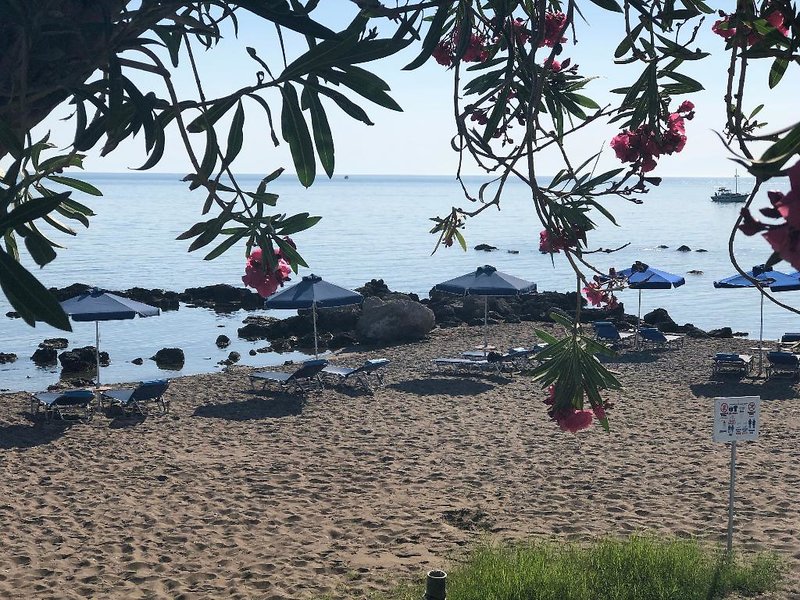 dal travel Elpida Beach Studios