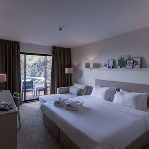 Hotel Caloura Hotel Resort cazare Agua de Pau