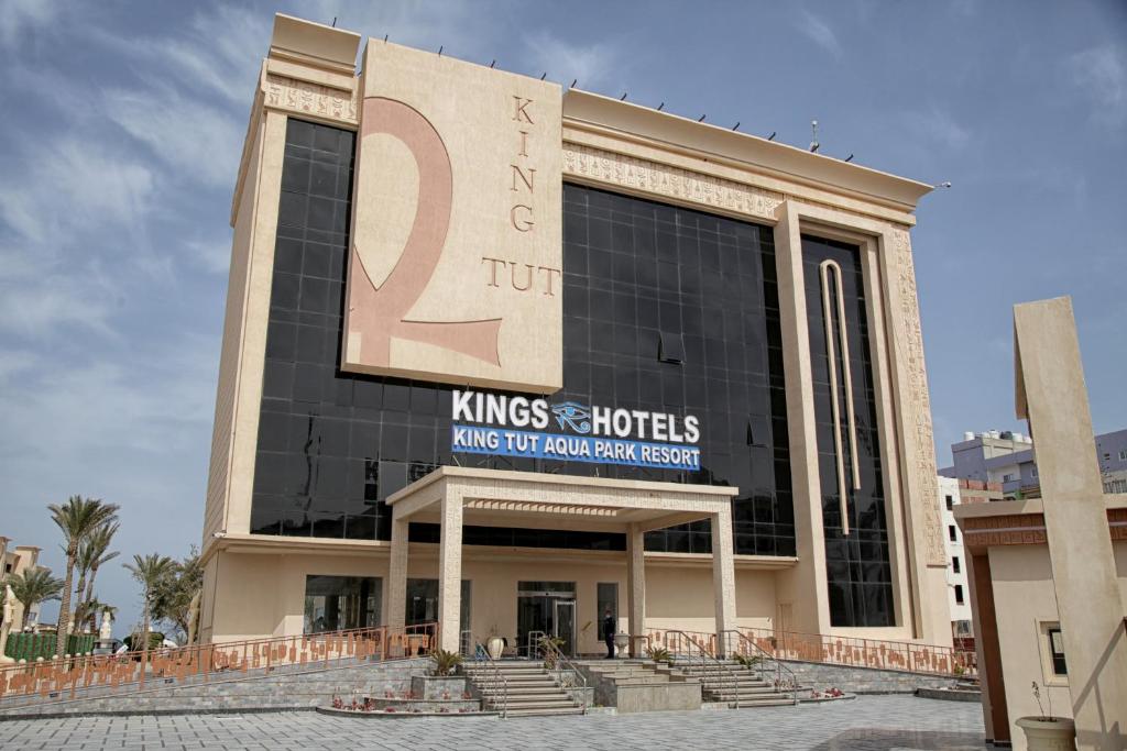 dal travel King Tut Resort