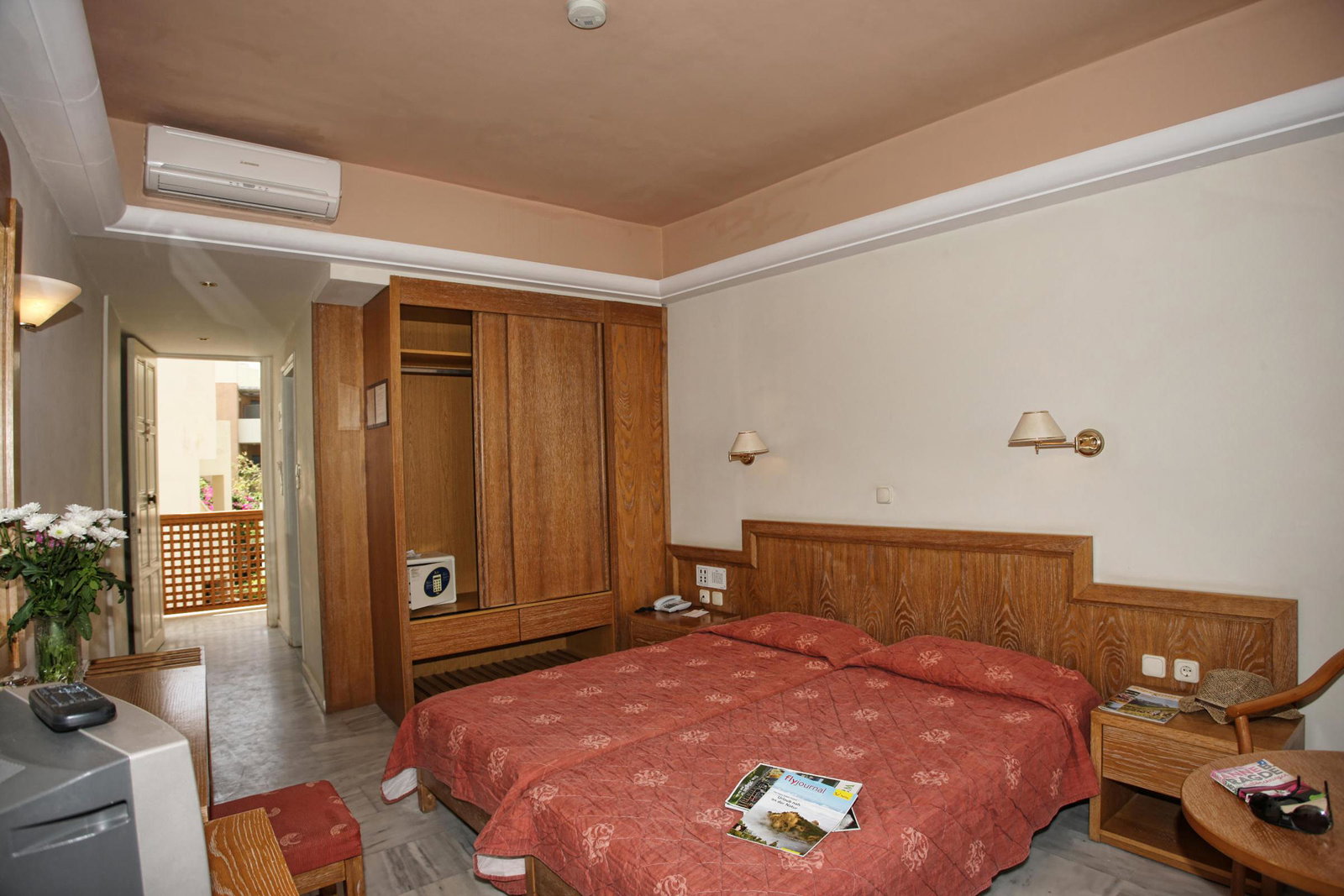 dal travel Anita Beach Hotel