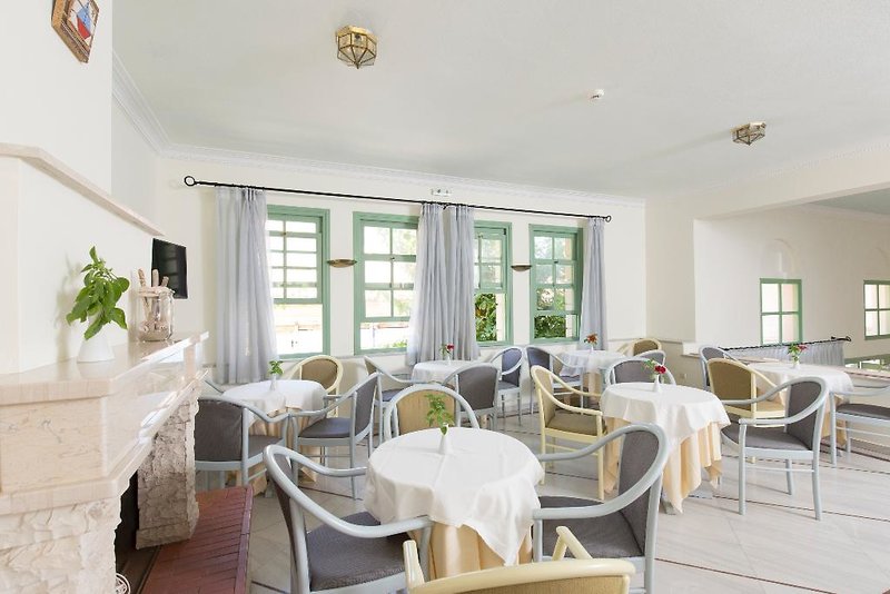 Hotel Samaina Port Hotel