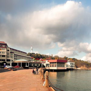 Hotel Golden Gulf Hotel Yantai cazare Yantai