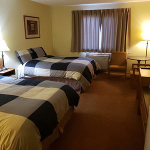 Hotel Tower Inn cazare Estevan