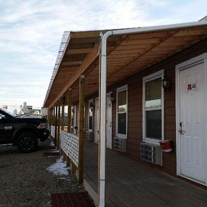 Hotel Bear's Den Lodge cazare Shaunavon
