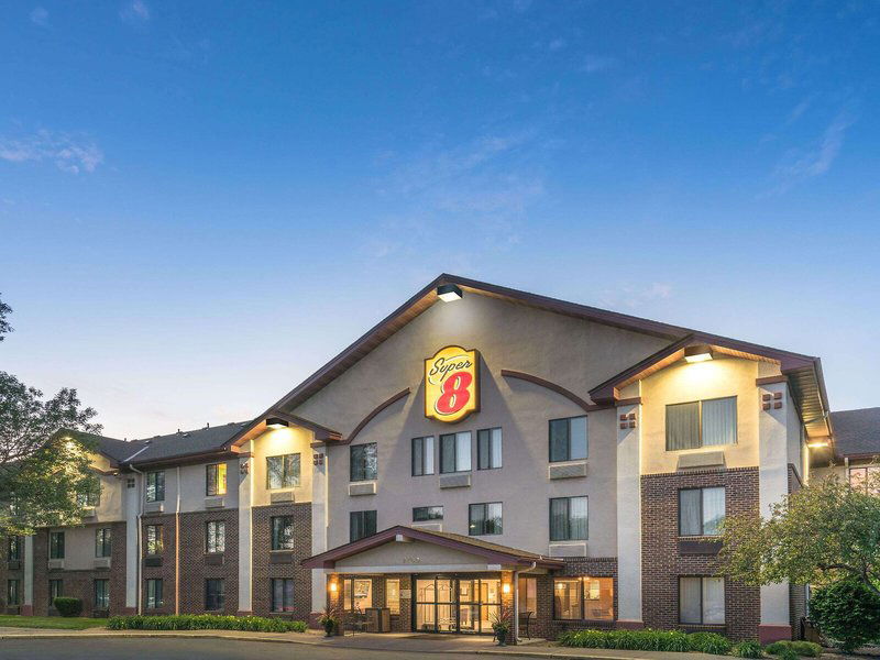 Hotel Super 8 By Wyndham Bloomington/Airport