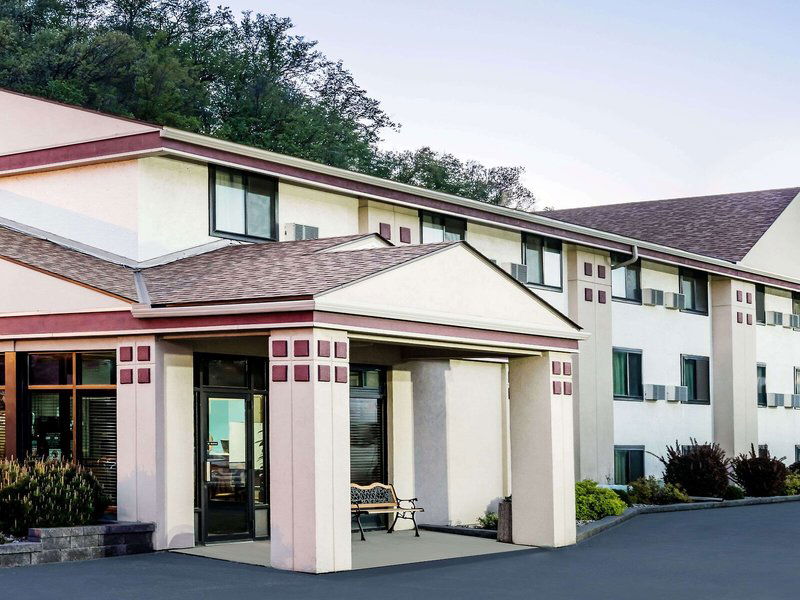 Hotel Super 8 By Wyndham Mankato