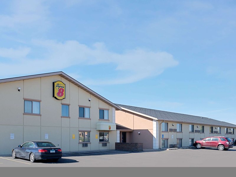 Hotel Super 8 By Wyndham Marshall Mn