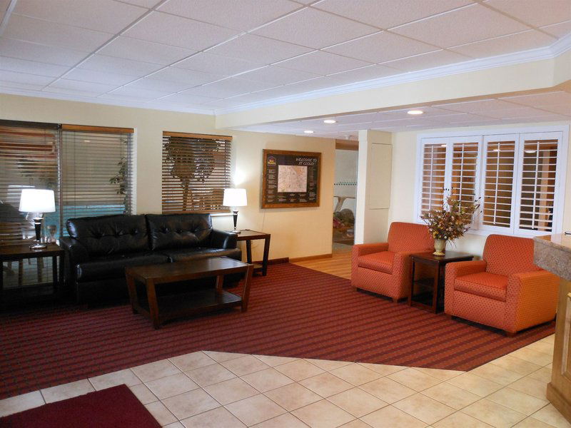 Hotel Americas Best Value Inn & Suites St. Cloud