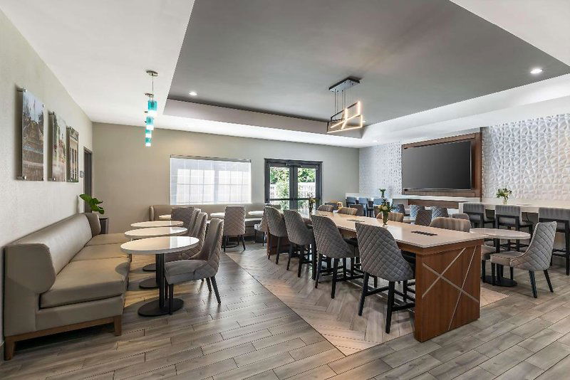 Hotel City Express By Marriott Duluth