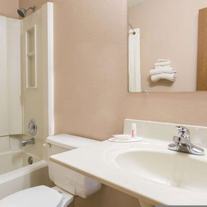 Hotel Super 8 By Wyndham Austin Mn cazare Austin