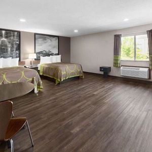 Hotel Super 8 By Wyndham Fairmont cazare Swink