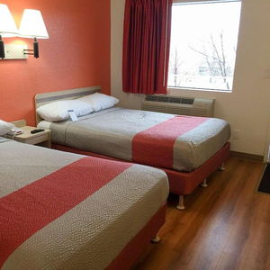 Hotel Motel 6 Minneapolis North - Roseville cazare Roseville