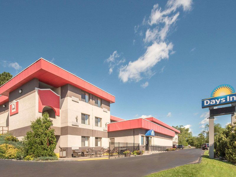 Hotel Days Inn By Wyndham Duluth Lakewalk