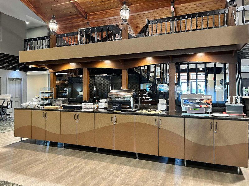 Hotel Heartland Inn & Suites, Surestay Collection By Best Western