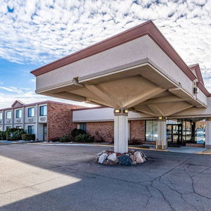 Hotel Quality Inn & Suites cazare Albert Lea