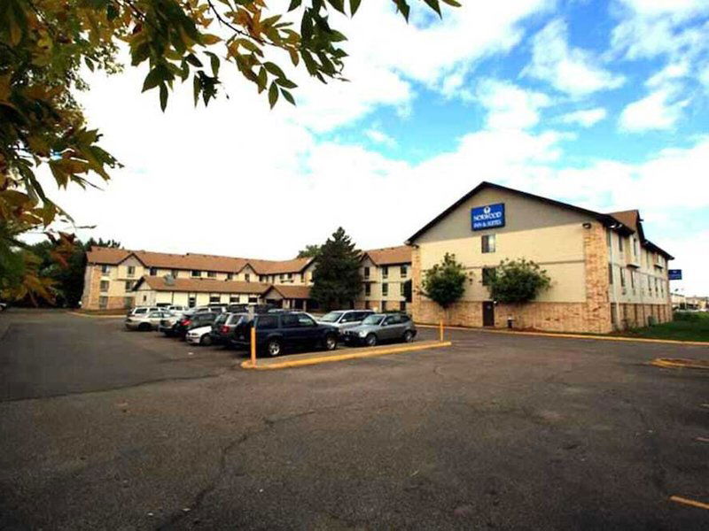 Hotel Norwwod Inn And Suites Roseville