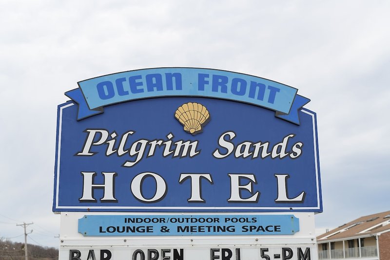Hotel Pilgrim Sands On Long Beach