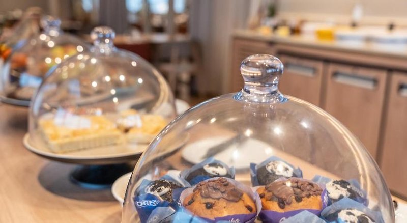 Hotel Novotel Angers Lac De Maine