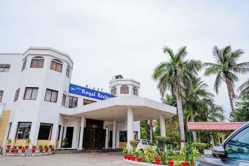 Hotel The Royal Residency
