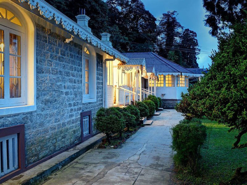 Hotel Summit Swiss Heritage Hotel & Spa