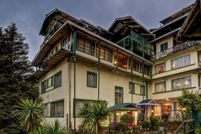 Hotel Muscatel Himalayan Resort