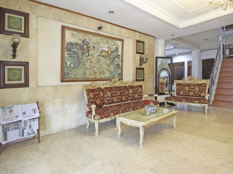 Hotel Reddoorz Near Malioboro Tugu Station Jogja 2