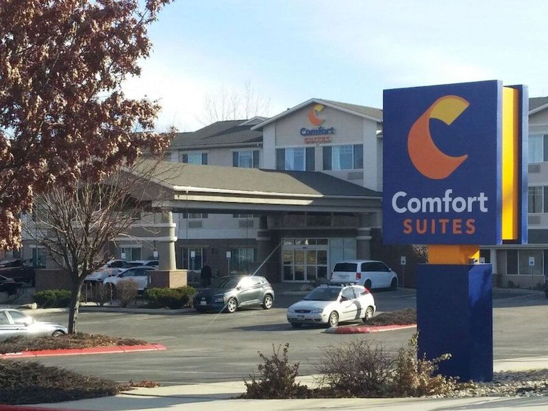 Hotel Comfort Suites Airport