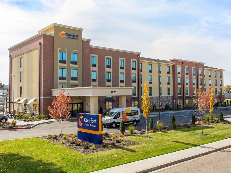 Hotel Comfort Inn & Suites