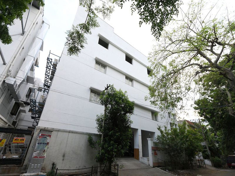 Hotel Sri Chakra Inn