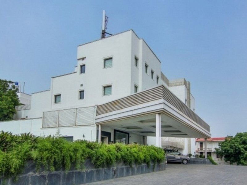 Hotel Vibe By The Lalit Traveller