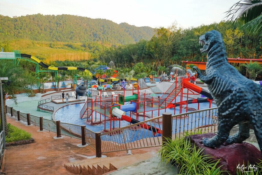 Hotel Chomview Lanta Water Park Resort