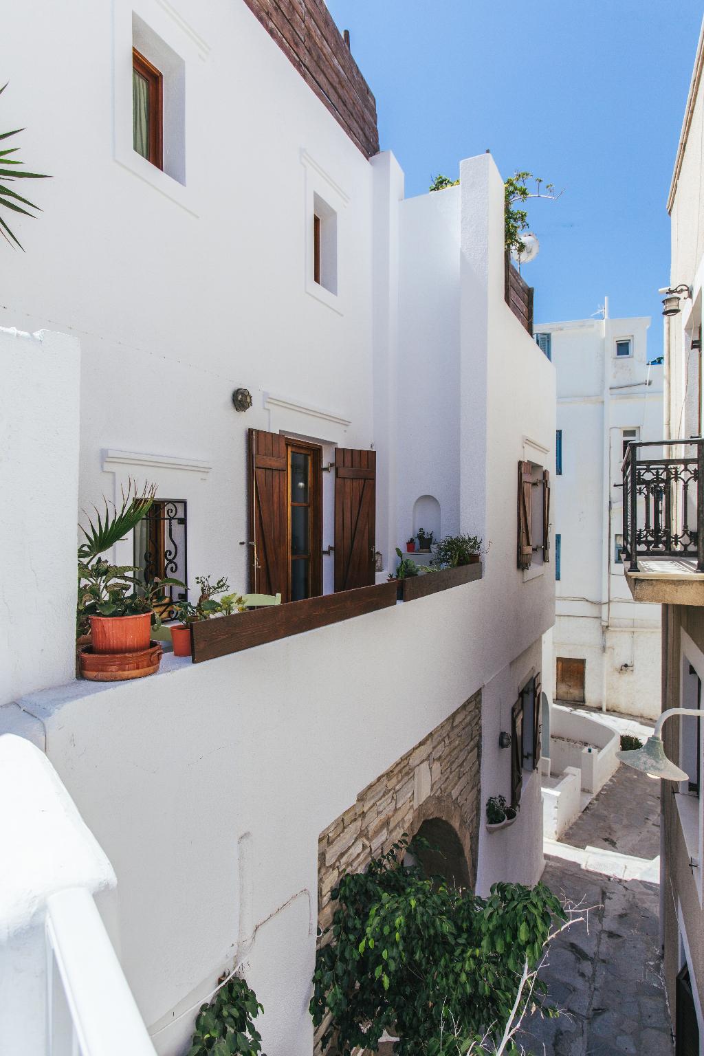 Hotel Arco Naxos Luxury Apartments