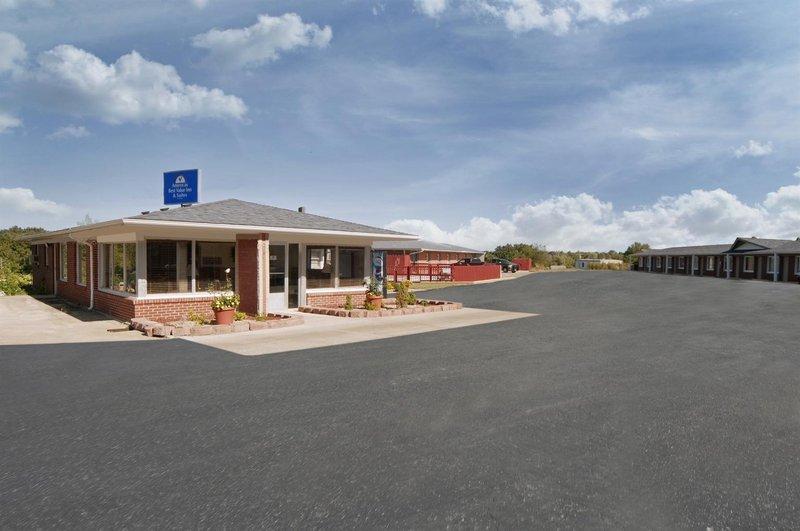 Hotel Americas Best Value Inn & Suites