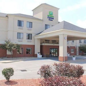 Hotel Holiday Inn Express & Suites Kansas City-Liberty (Hwy 152) cazare Kansas City