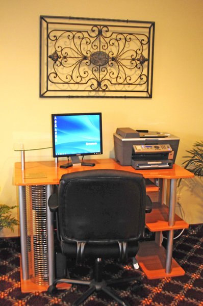 Hotel Whispering Hills Inn