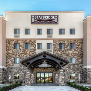 Hotel Staybridge Suites St Louis - Westport cazare St. Louis