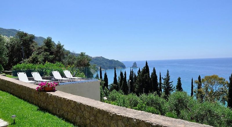 Pelagos Apartments