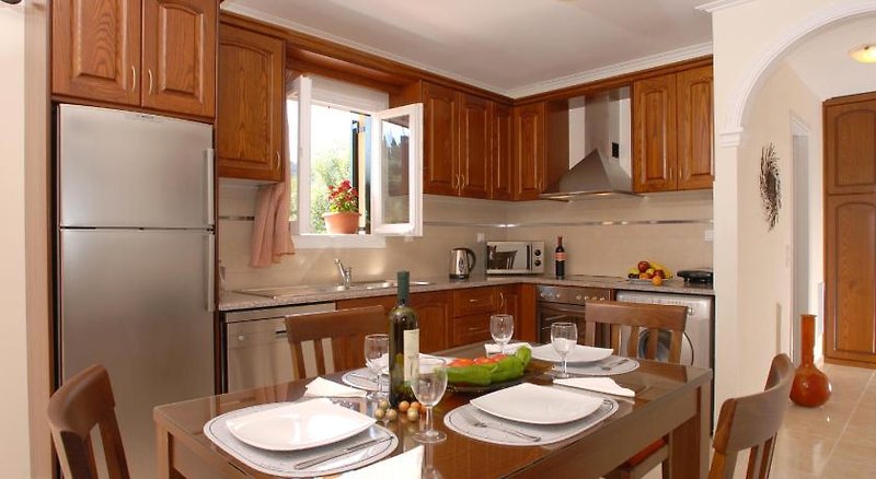 Dimitris Apartments