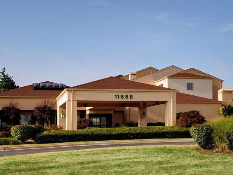 Hotel Courtyard St. Louis Westport Plaza