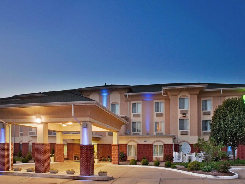 Hotel Holiday Inn Express Boonville
