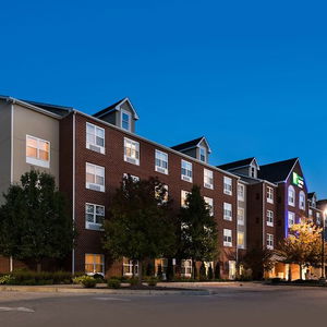 Hotel Holiday Inn Express & Suites St. Louis West-O'fallon cazare O'Fallon