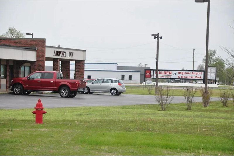 Hotel Malden Airport Inn